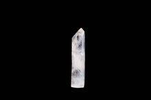 Load image into Gallery viewer, Quartz Point | Medium